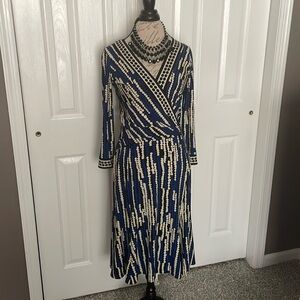 Beautiful faux-wrap midi dress
